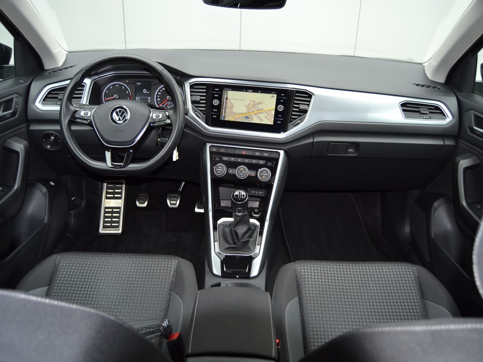 T-Roc 1.5 TSI Active AHK/STANDHEIZUNG/17-ZOLL/LE