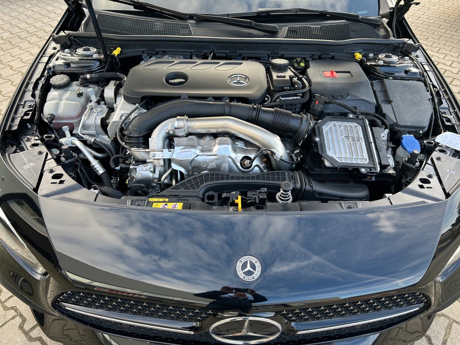 Fahrzeugabbildung Mercedes-Benz A2204M Limo AMG Premiu+ DISTR Memo AHK Pano MLED