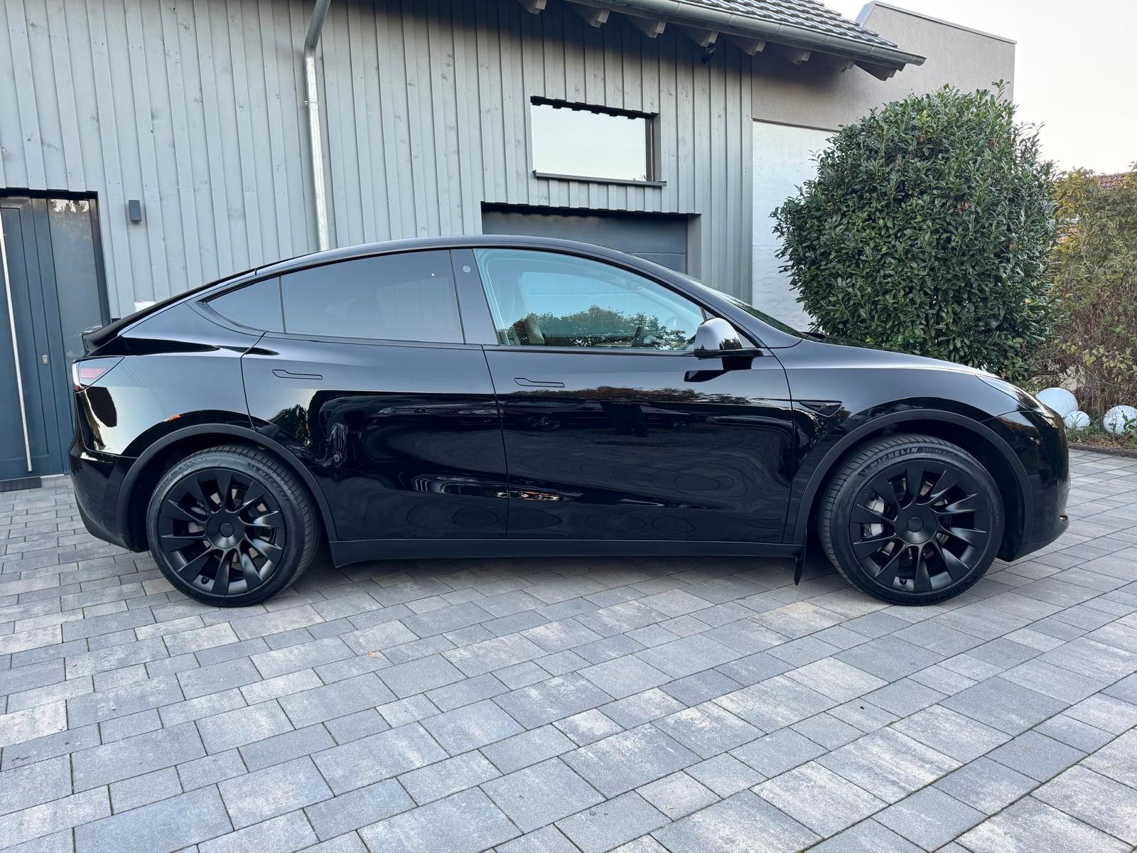 Tesla Model Y RWD 1.Hand Anhängerkupplung imagem 3