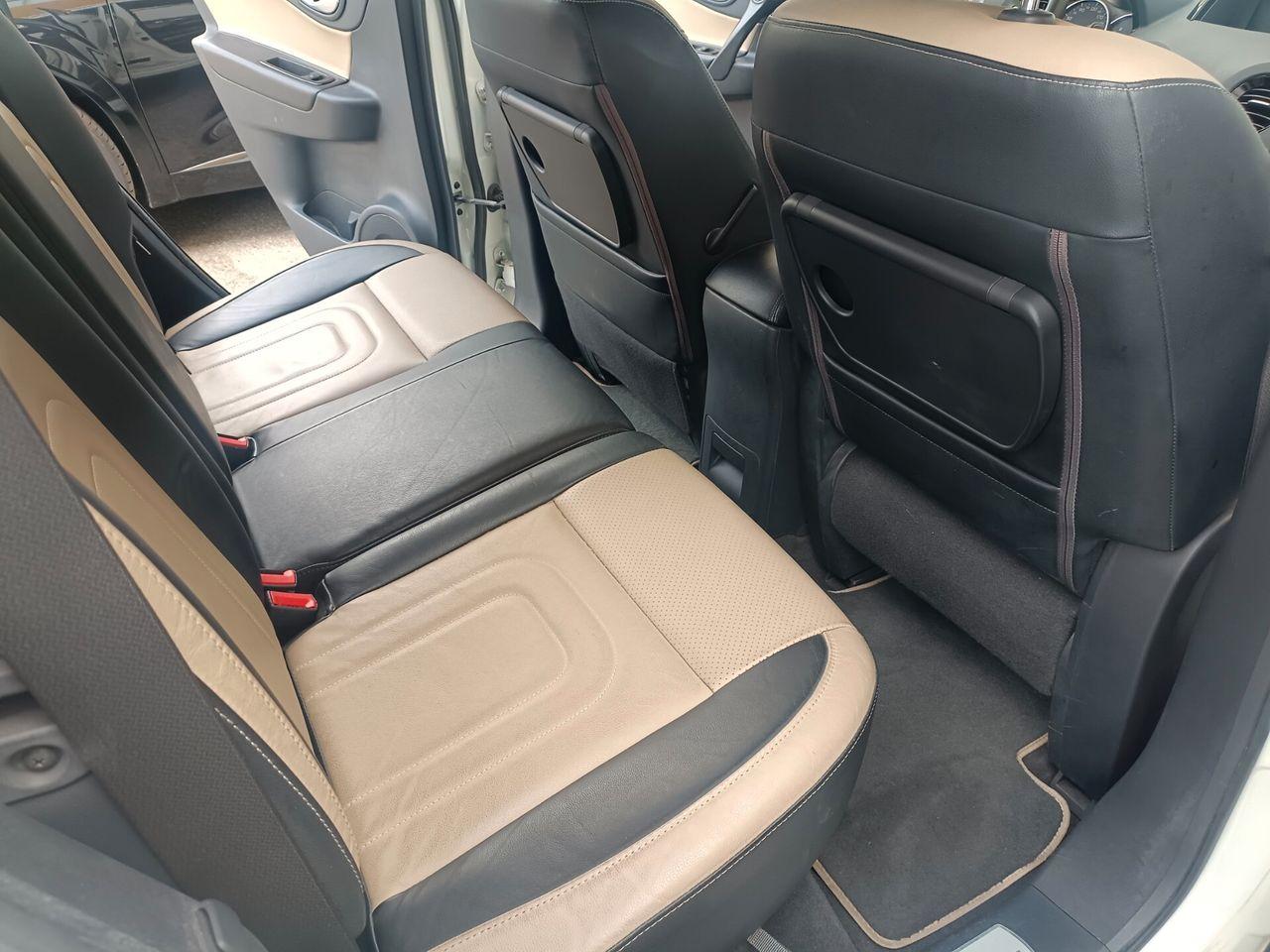 Renault Koleos 2010 — photo 11