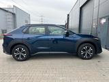 Toyota bZ4X 71,4 kWh 150kW  - blaue Toyota bZ4X
