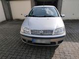 Fiat Punto 1.2  87.000 km  TÜV bis 11/2027 - Fiat Punto aus 2004: 1.2