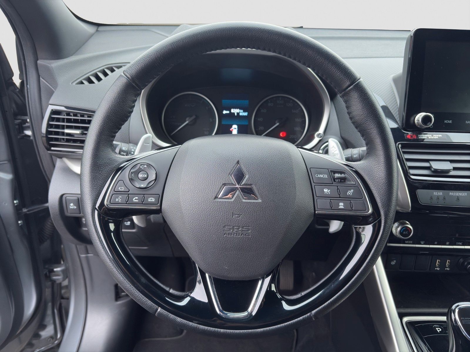 Fahrzeugabbildung Mitsubishi Eclipse Cross 2.4 PHEV 4WD   Select Tieflegung