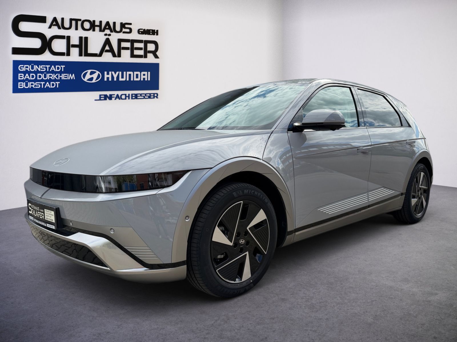 Fahrzeugabbildung Hyundai IONIQ 5 Uniq Elektro 84 kWh 4WD Park-Paket