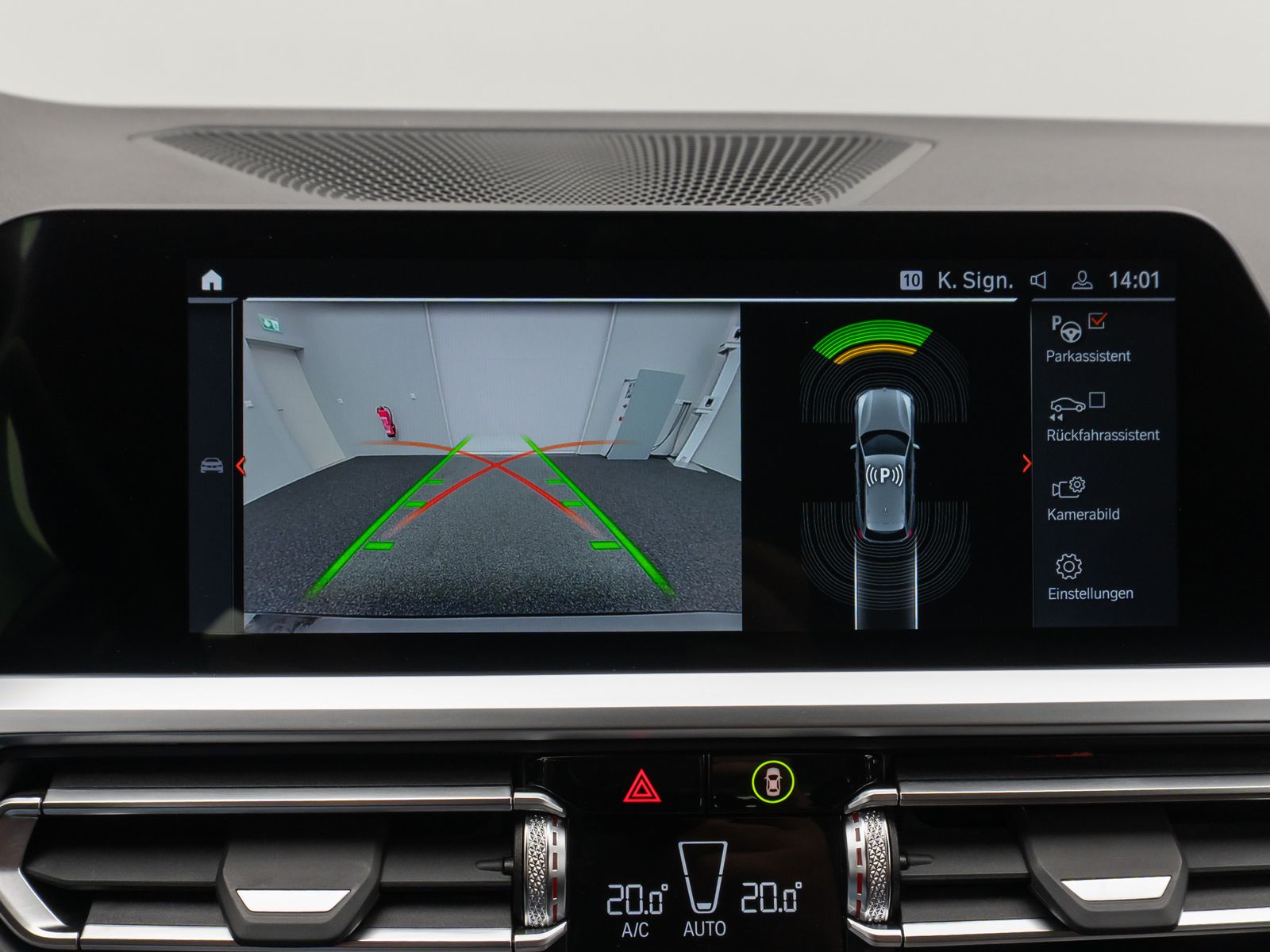 Fahrzeugabbildung BMW 320d xD Sport Line Kamera DAB HiFi Alarm AHK LED