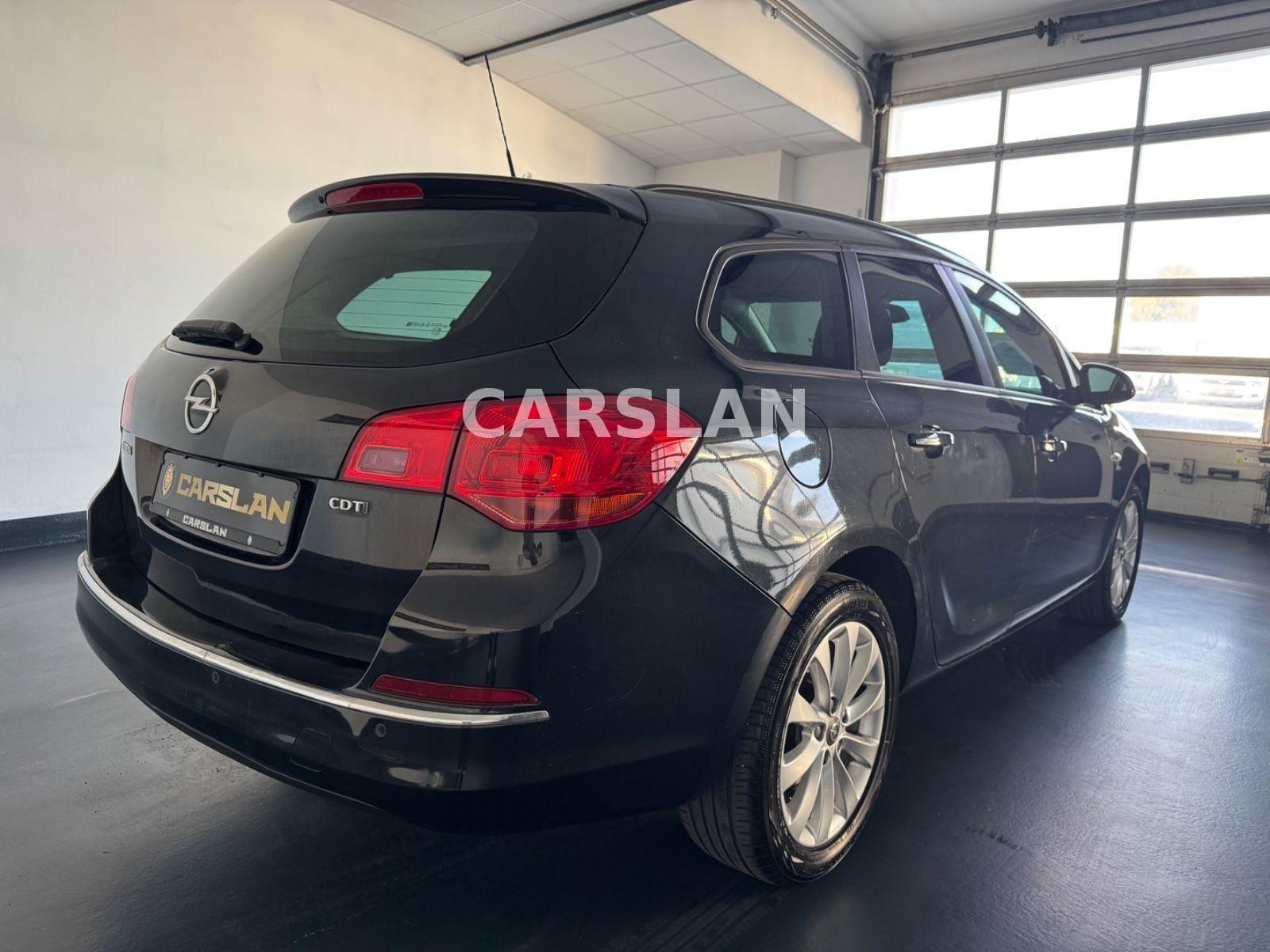 Opel Astra 2013 — photo 15