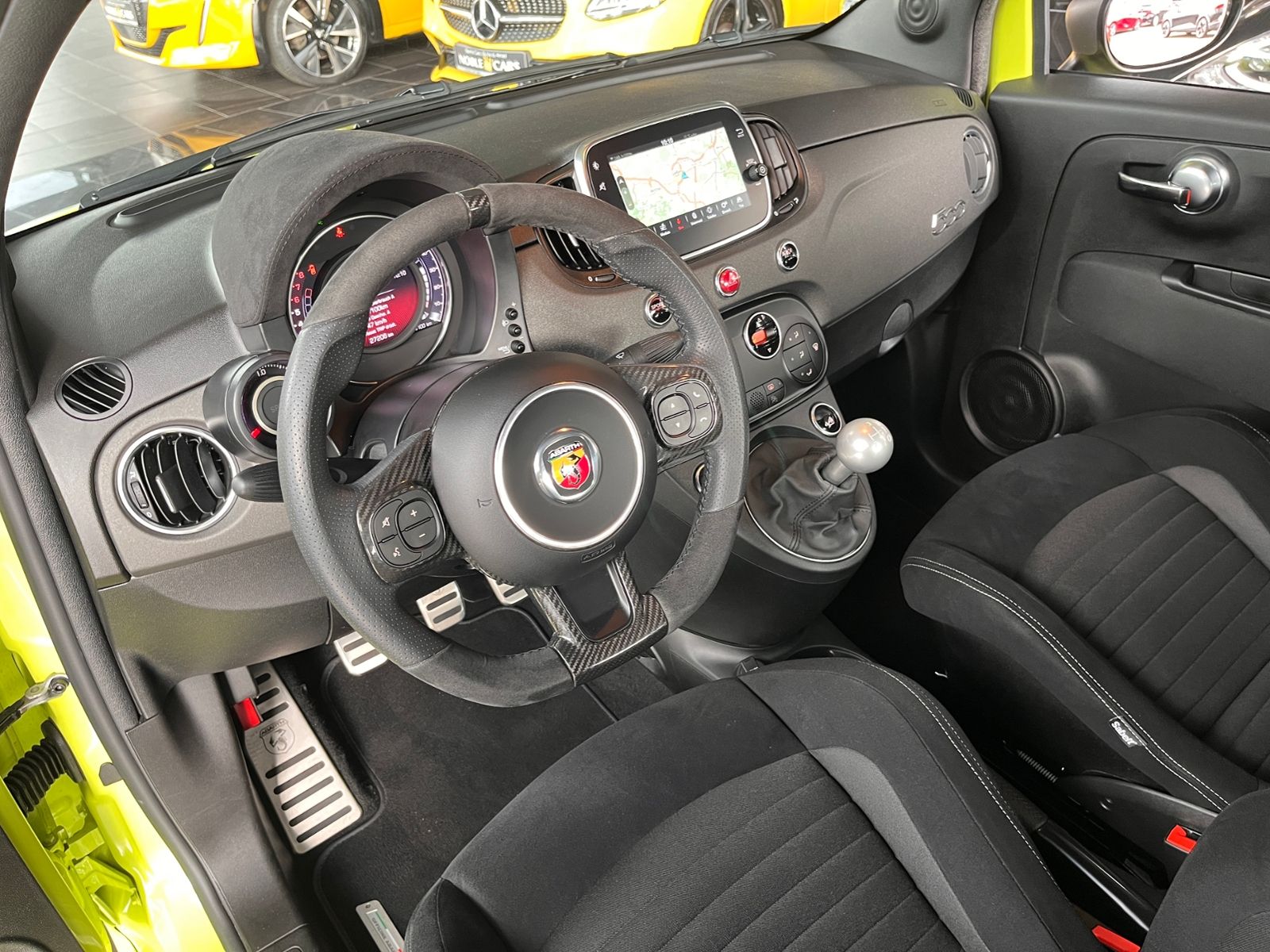 Fahrzeugabbildung Abarth 595 Competizione NAVI Xenon ALU