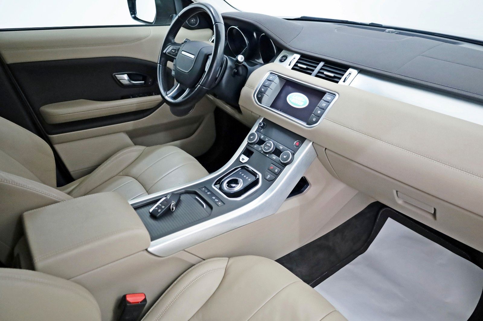 Fahrzeugabbildung Land Rover Range Rover Evoque AWD Automatik,Leder,Navi,SHZ