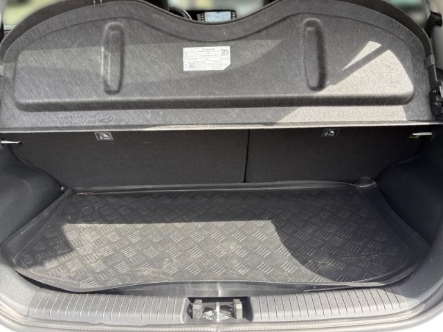 Fahrzeugabbildung Hyundai i10 1,2 Prime A/T Navi,RFK,SHZ,Klimaaut.
