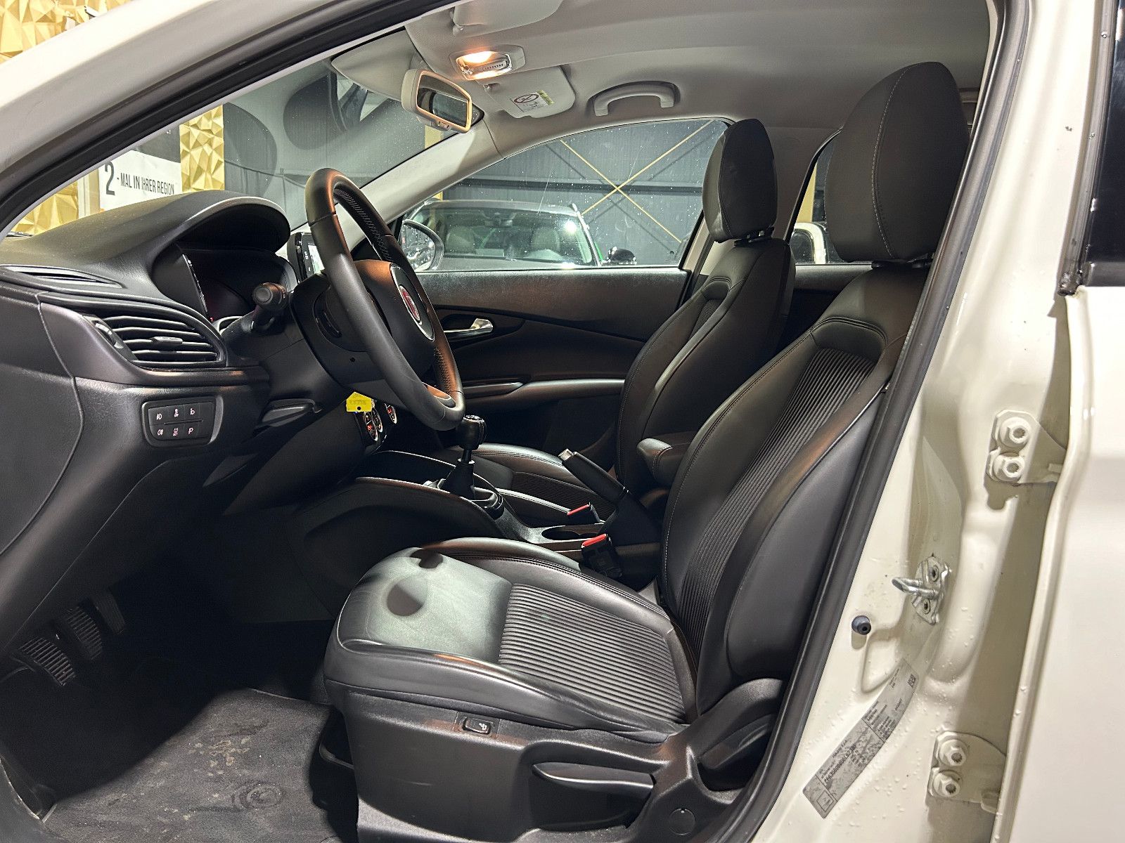 Fahrzeugabbildung Fiat Tipo S-Design/KAMERA/NAVI/ACC/SHZ/KLIMA