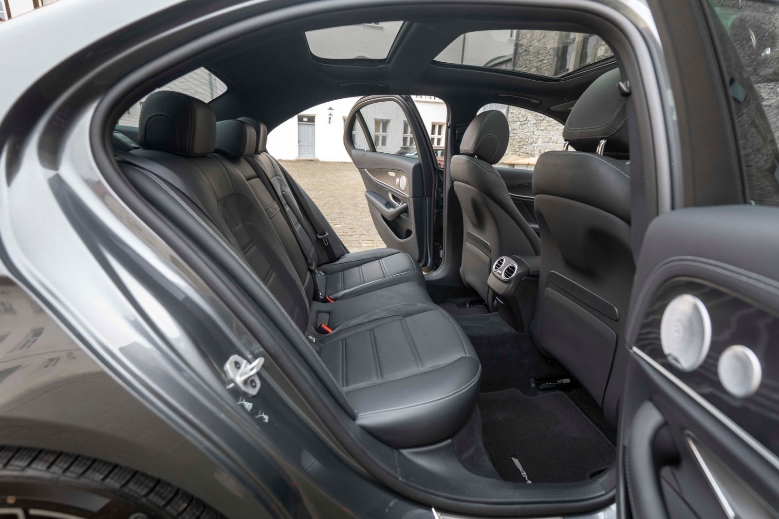 Fahrzeugabbildung Mercedes-Benz E 53 AMG 4Matic+ 360° BURMESTER MBEAM LED TOTW