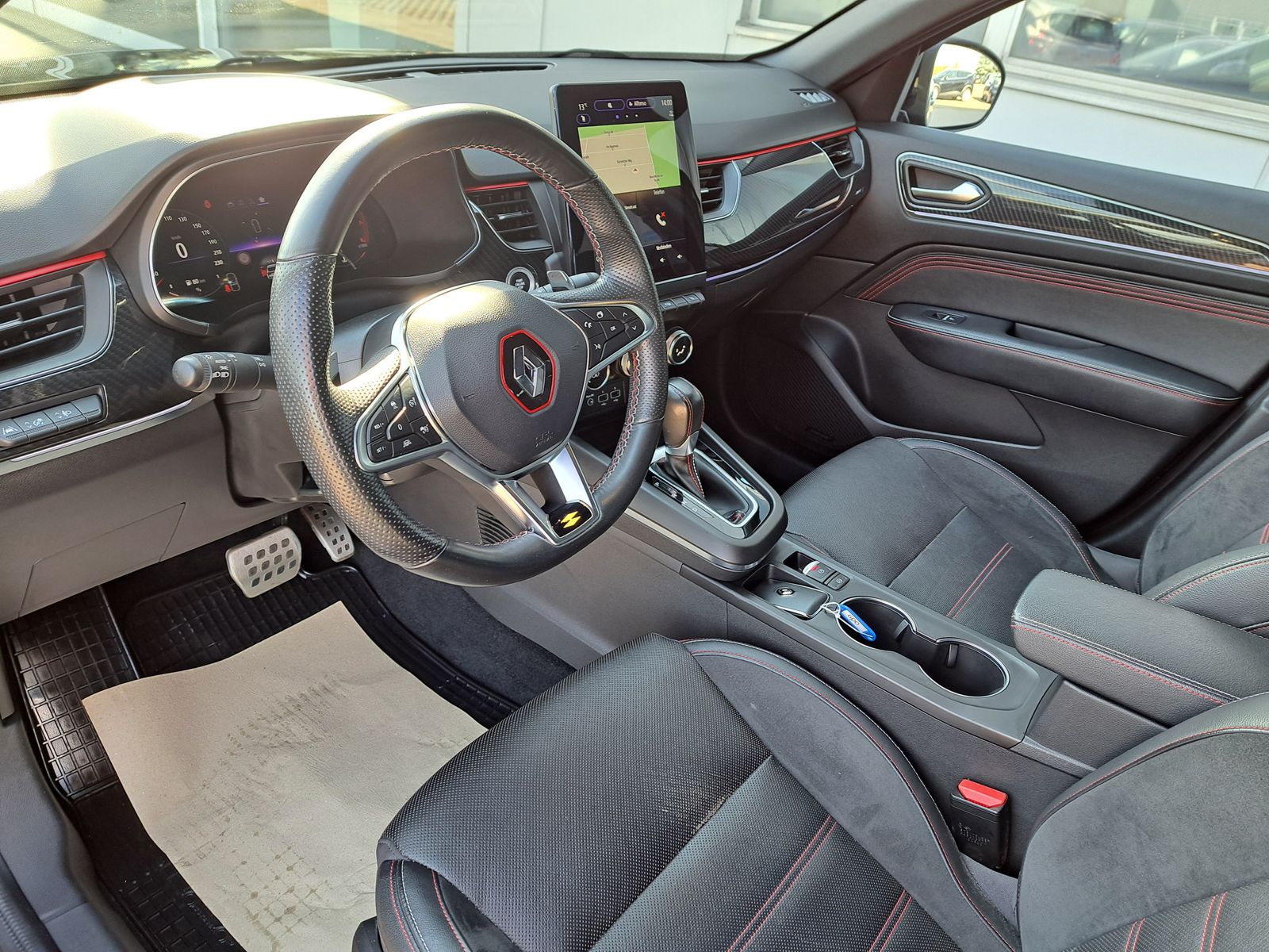 Fahrzeugabbildung Renault Arkana R.S. Line PARK-ASSIST LED NAVI AUTOMATIK