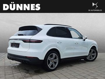 Porsche Cayenne - 2