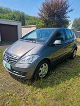 Mercedes-Benz A 160 BlueEFFICIENCY - - Mercedes-Benz A 160 in Leverkusen