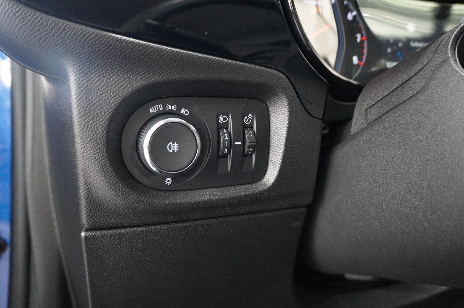 Fahrzeugabbildung Opel Corsa F 1.2 EDITION NAVI/KAMERA/TEMP./PDC/DAB+