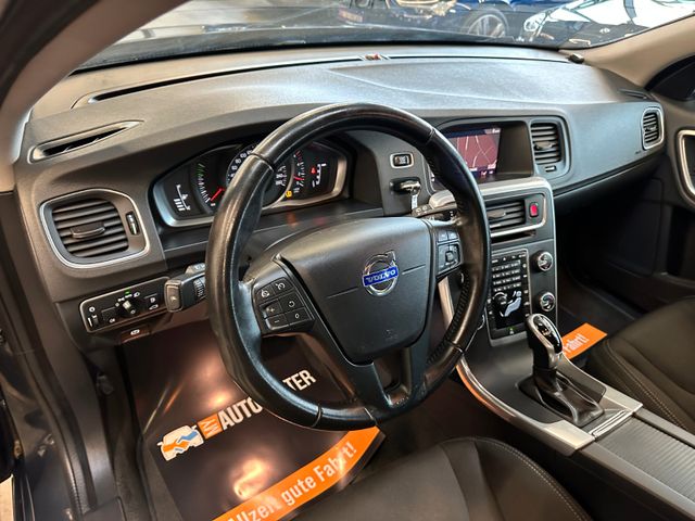 Volvo V60 Kombi Linje Business *Navi*Klima*AHK*Xenon*