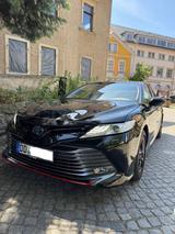 Toyota Camry 2.5 Hybrid - Toyota Camry