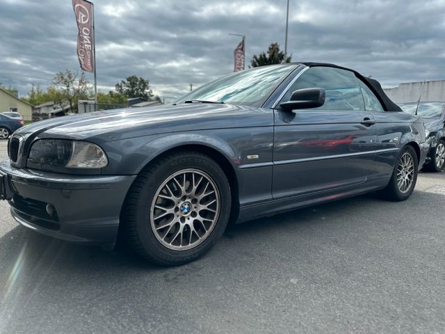 BMW Cabrio 320 Ci*Vollleder*Sportpaket*Xenon