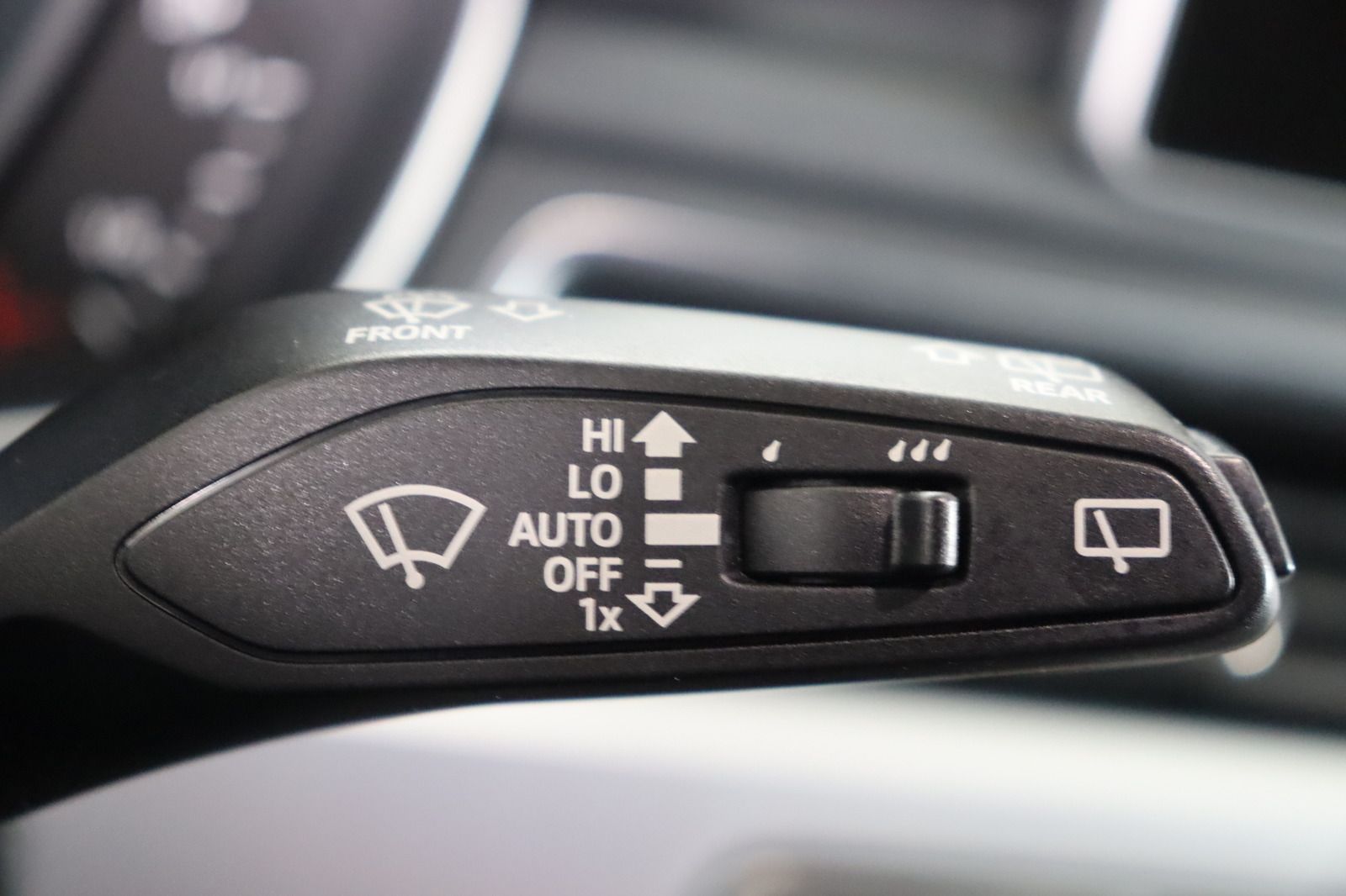 Fahrzeugabbildung Audi A4 Allroad Quattro LED * Sportsitze * Navi * Sit