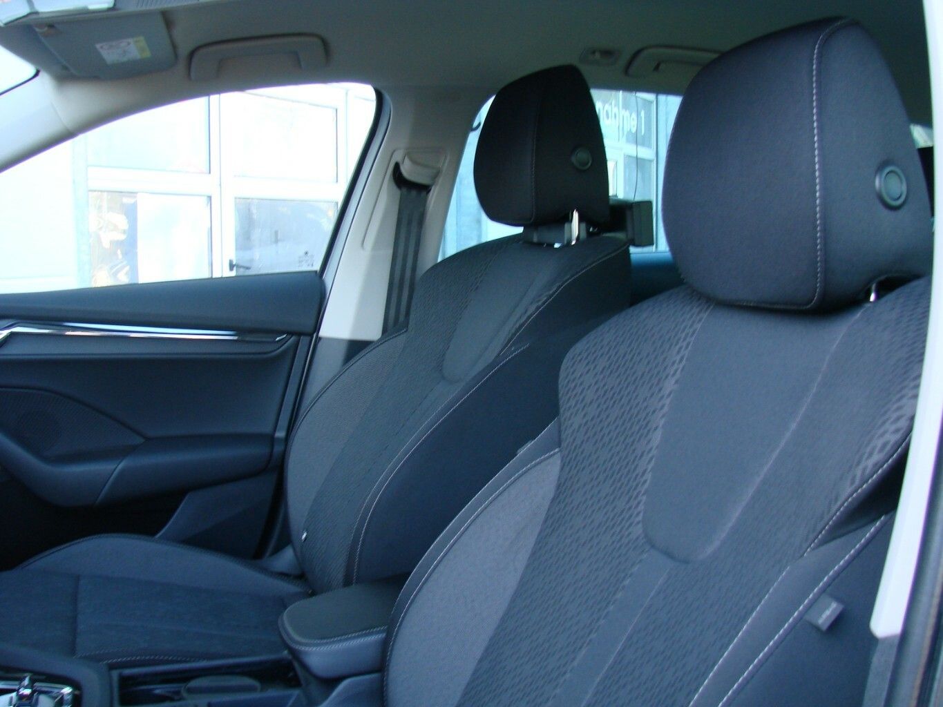 Skoda Octavia 2.0TDI Style ACC Columbus HeadUp AHK foto 13