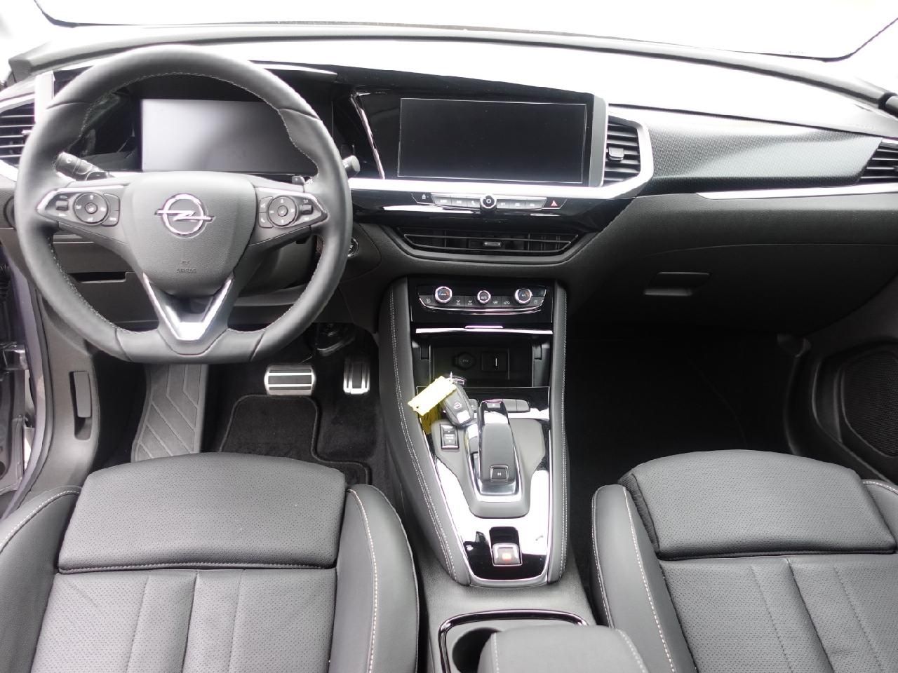 Fahrzeugabbildung Opel Grandland 1,2 Elegance Automatik