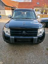 Mitsubishi Pajero 3.0 Benzin - Mitsubishi Pajero: 3.0