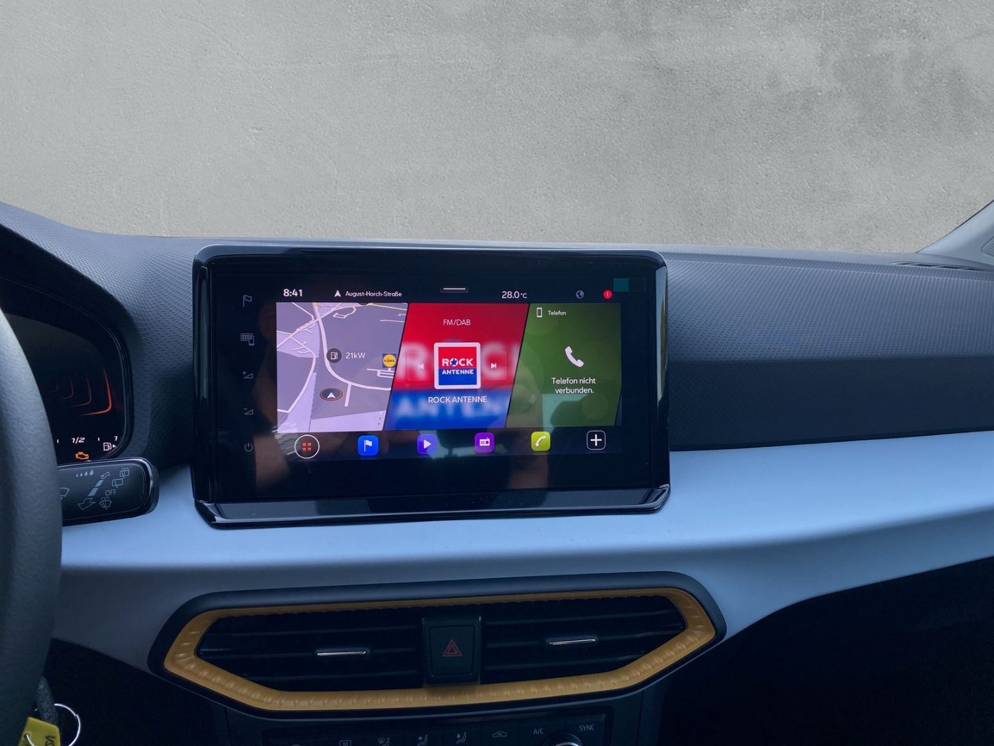 Fahrzeugabbildung SEAT Ibiza Style 1.0 TSI*RoadEd.*PDC+Cam*SHZ*NAVI*Ful