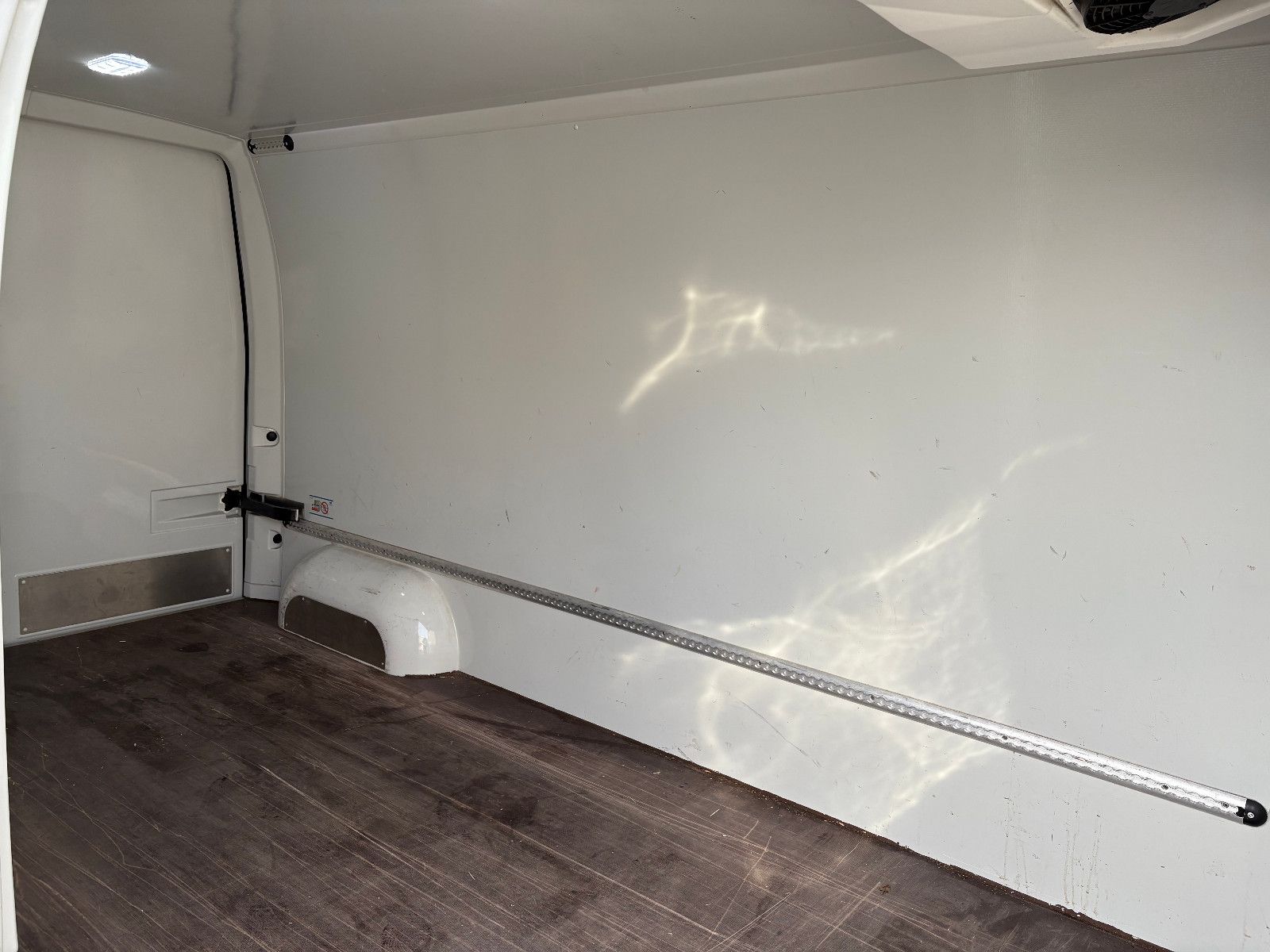 Fahrzeugabbildung Renault Master III Kasten L3H2 HKa 3,5t/KÜHLWAGEN/3-SITZ