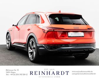 Audi Q8 e-tron - 11