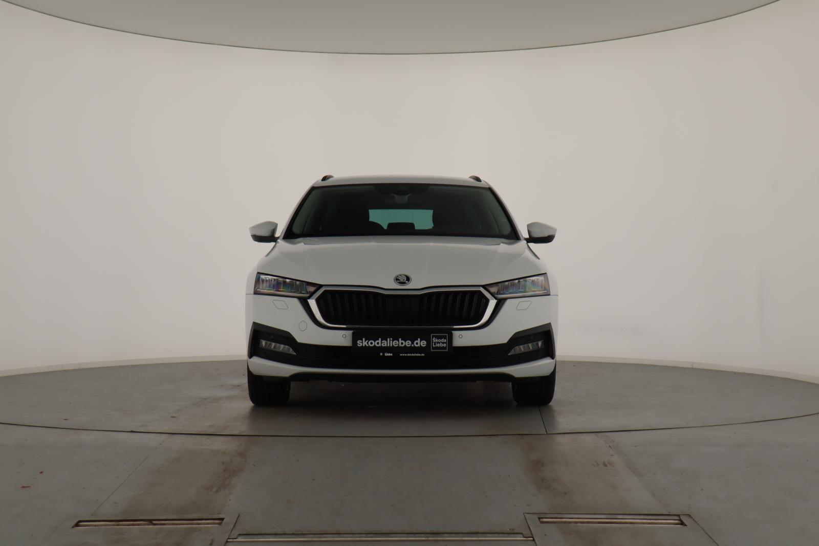 Skoda OCTAVIA COMBI CLEVER 1.0TSI RÜCKFAHRKAMERA