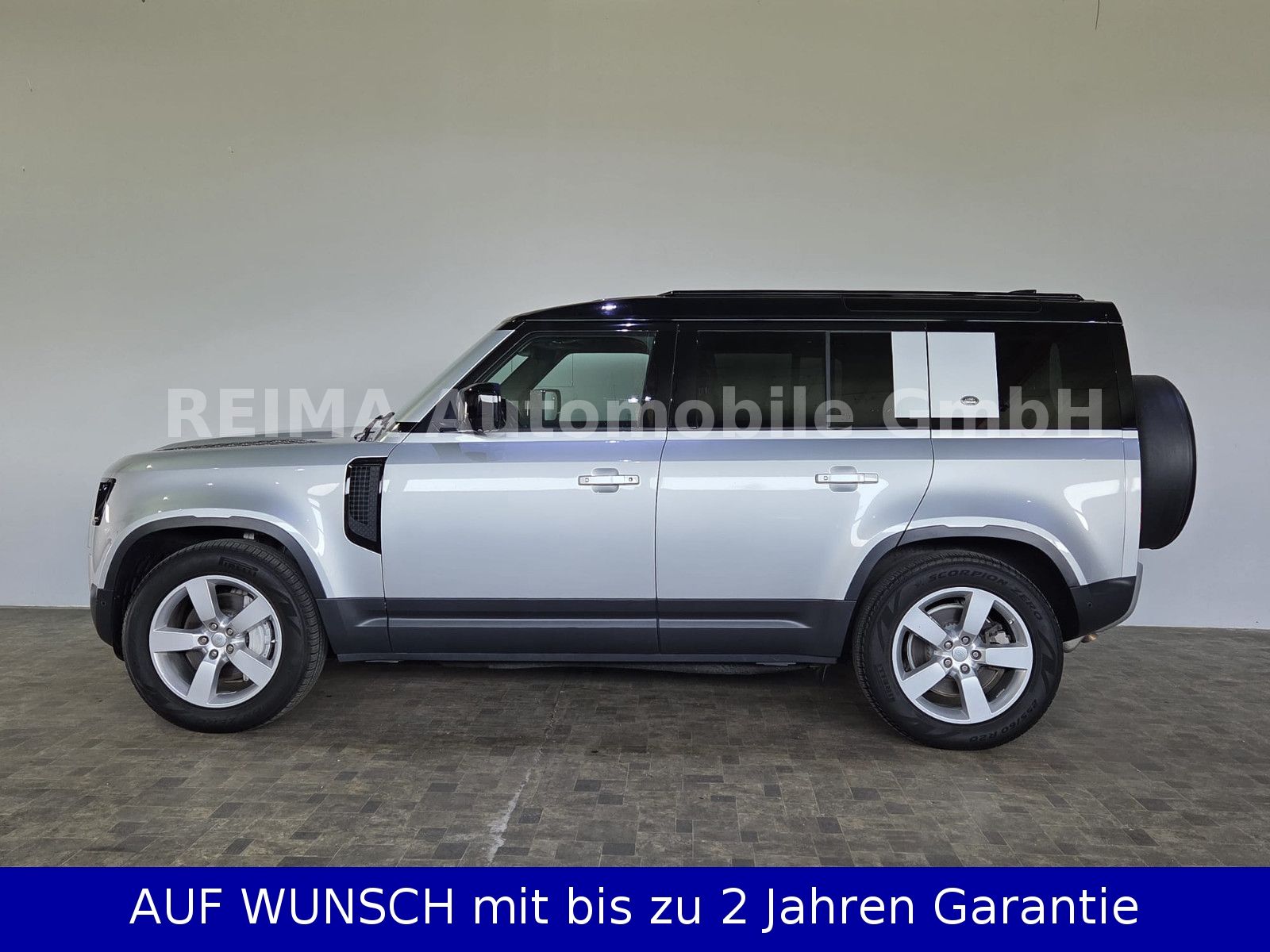Fahrzeugabbildung Land Rover Defender 110 P400 V6, Pano, Meridian, Luft, LED