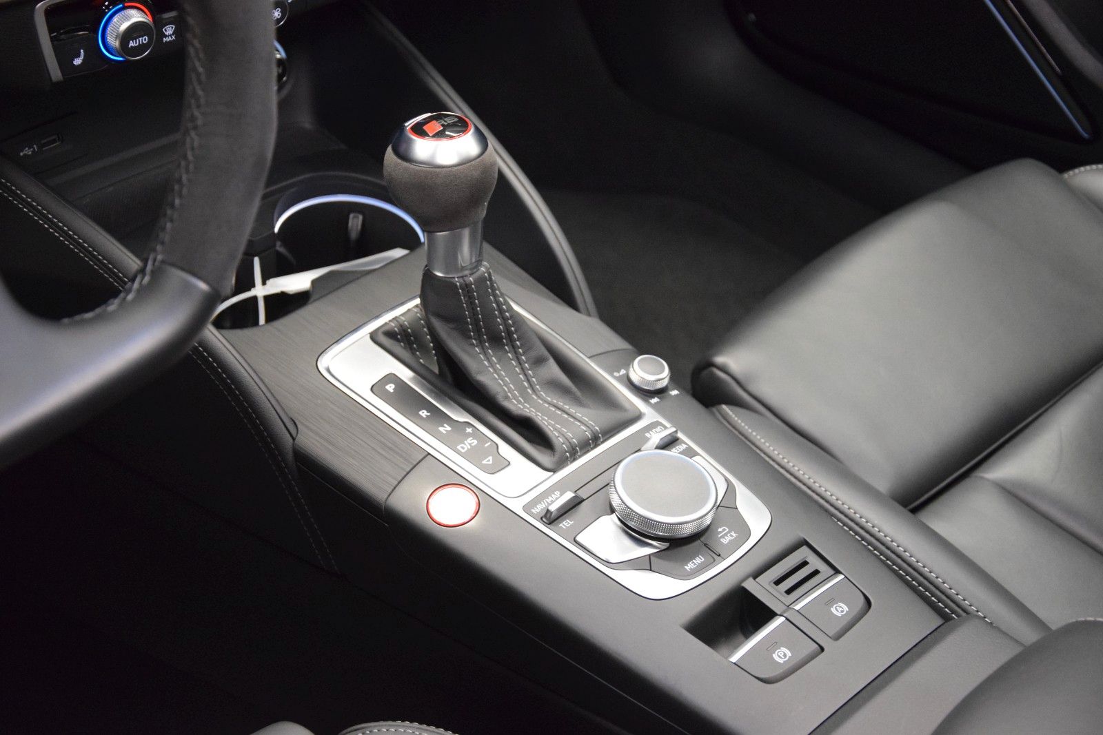 Fahrzeugabbildung Audi RS3 Sportback 2.5 TF quattro Pano B&O Schale ACC