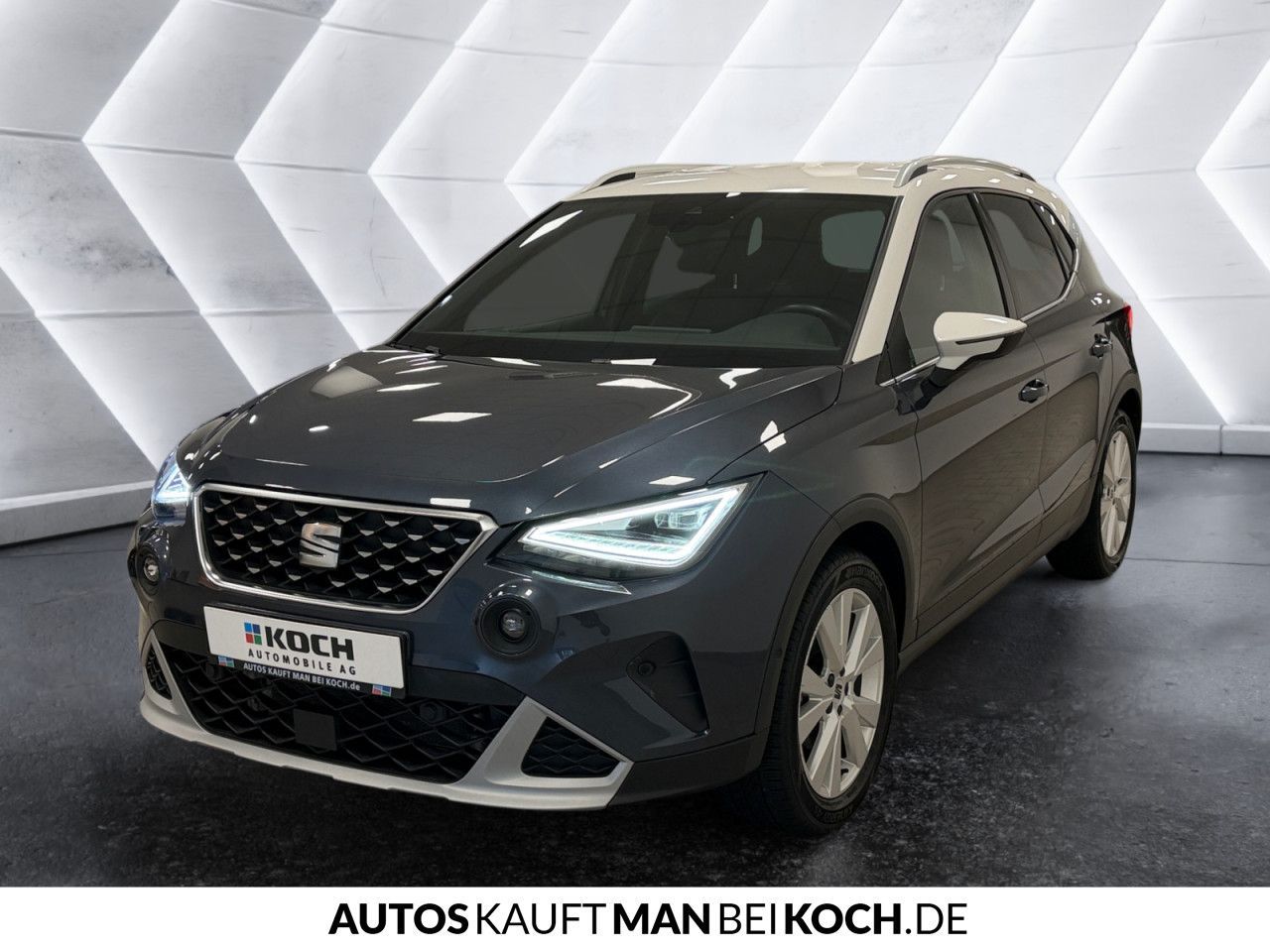 Seat Arona 1.0 TSI Xperience DSG NAVI LED AHK SHZ imagem 3