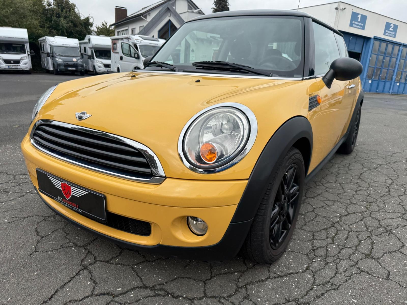 MINI ONE Mini One + LED + TÜV neu +Klimaanlage