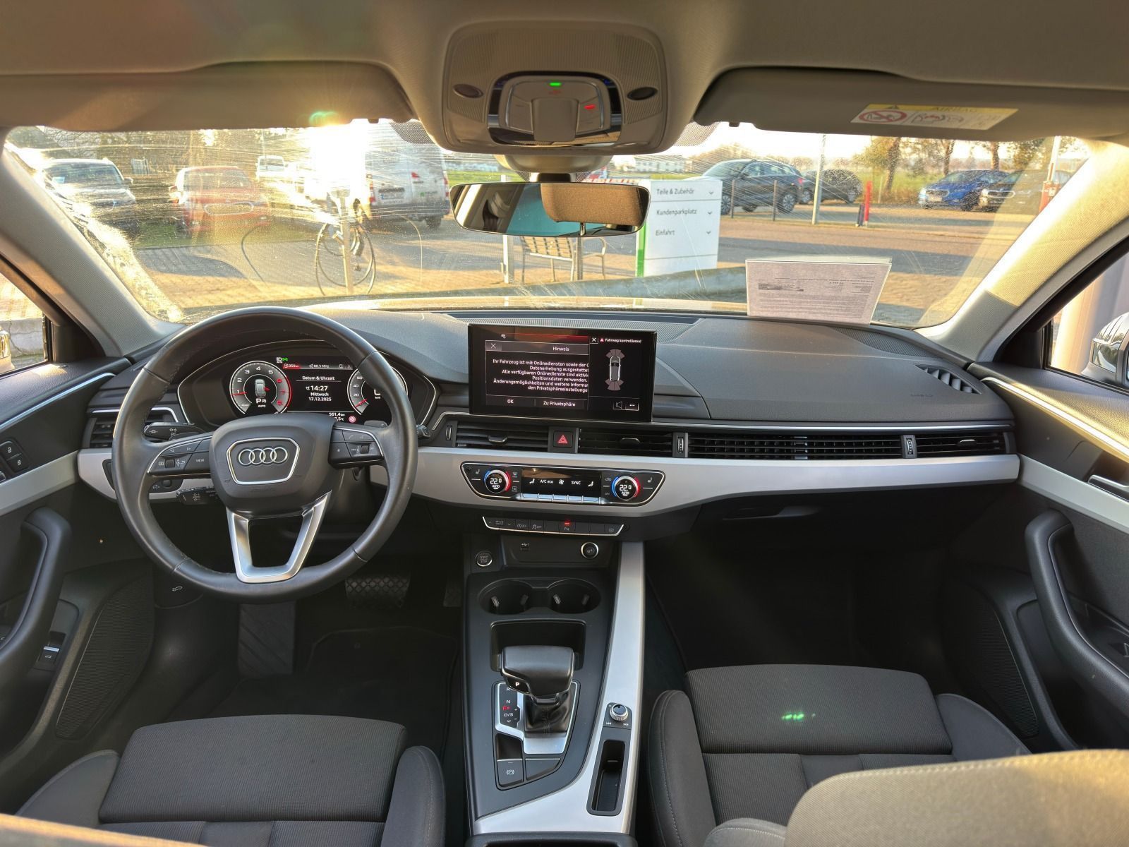 Fahrzeugabbildung Audi A4 Avant S line 204PS Stronic*LED*NAVI*Tour*Allw