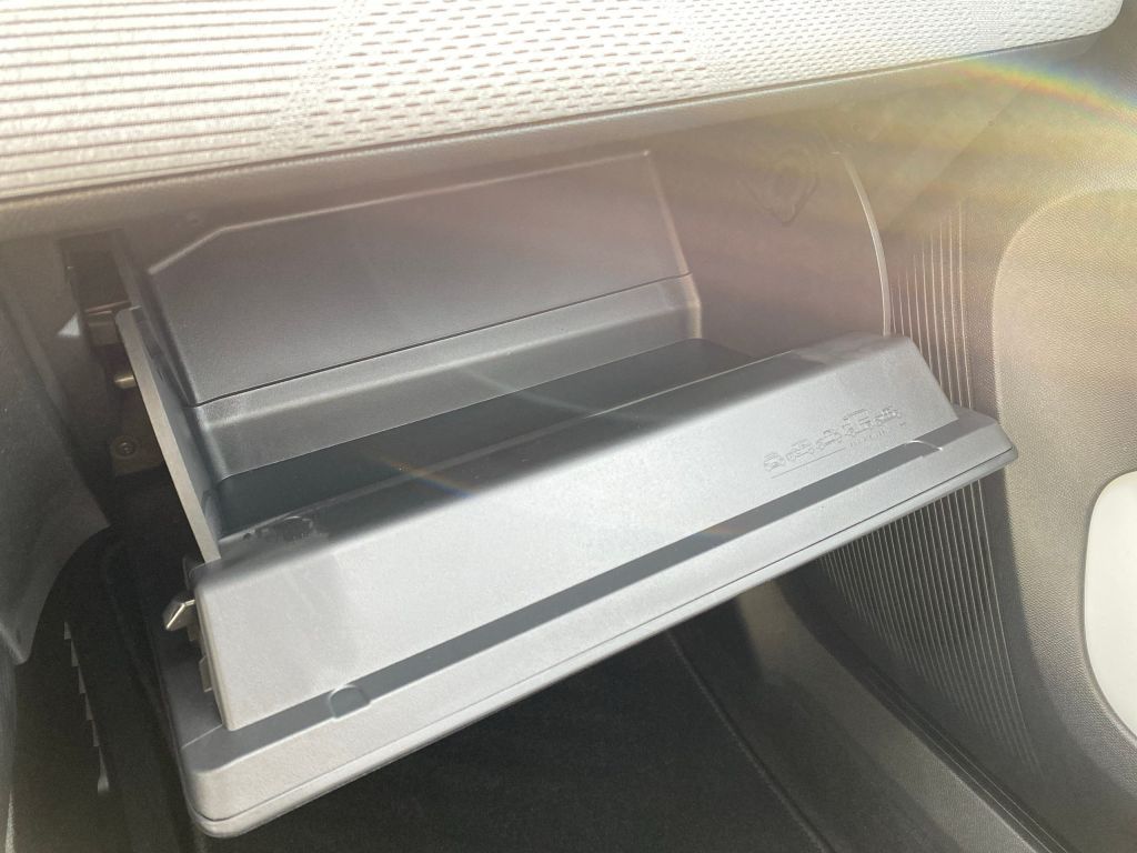 Fahrzeugabbildung Citroën C3 Turbo 100 MAX *Winter-Pak*CAM*Allwetter*Navi*