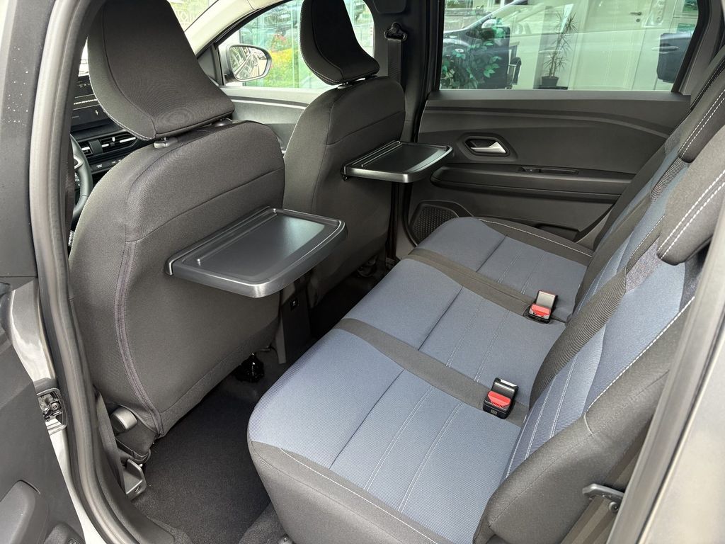 DACIA Jogger - Bild 10