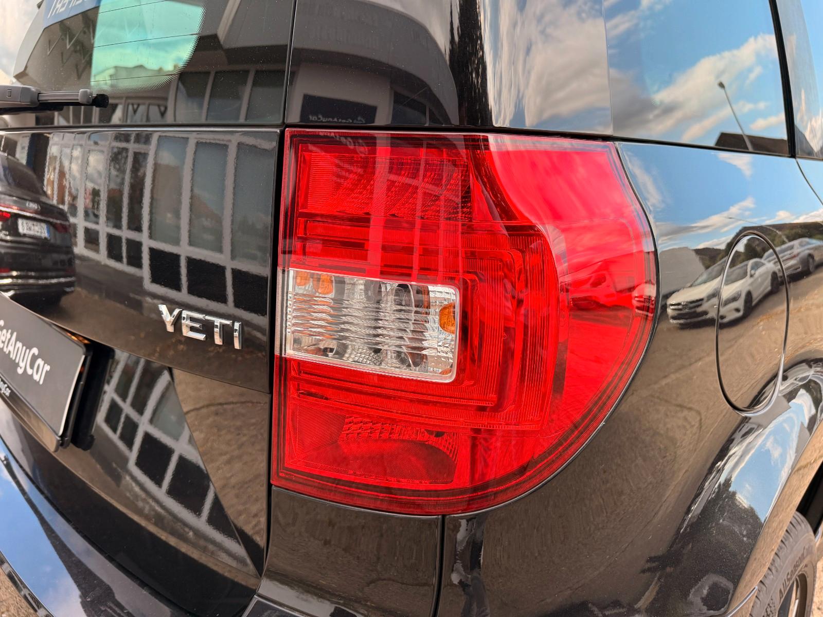 SKODA YETI MONTE CARLO 1.2 TSI 105 CH - 1ÈRE MAIN - 49 900 KM - CLIM BIZONE - SIÈGES CHAUFFANTS - PDC