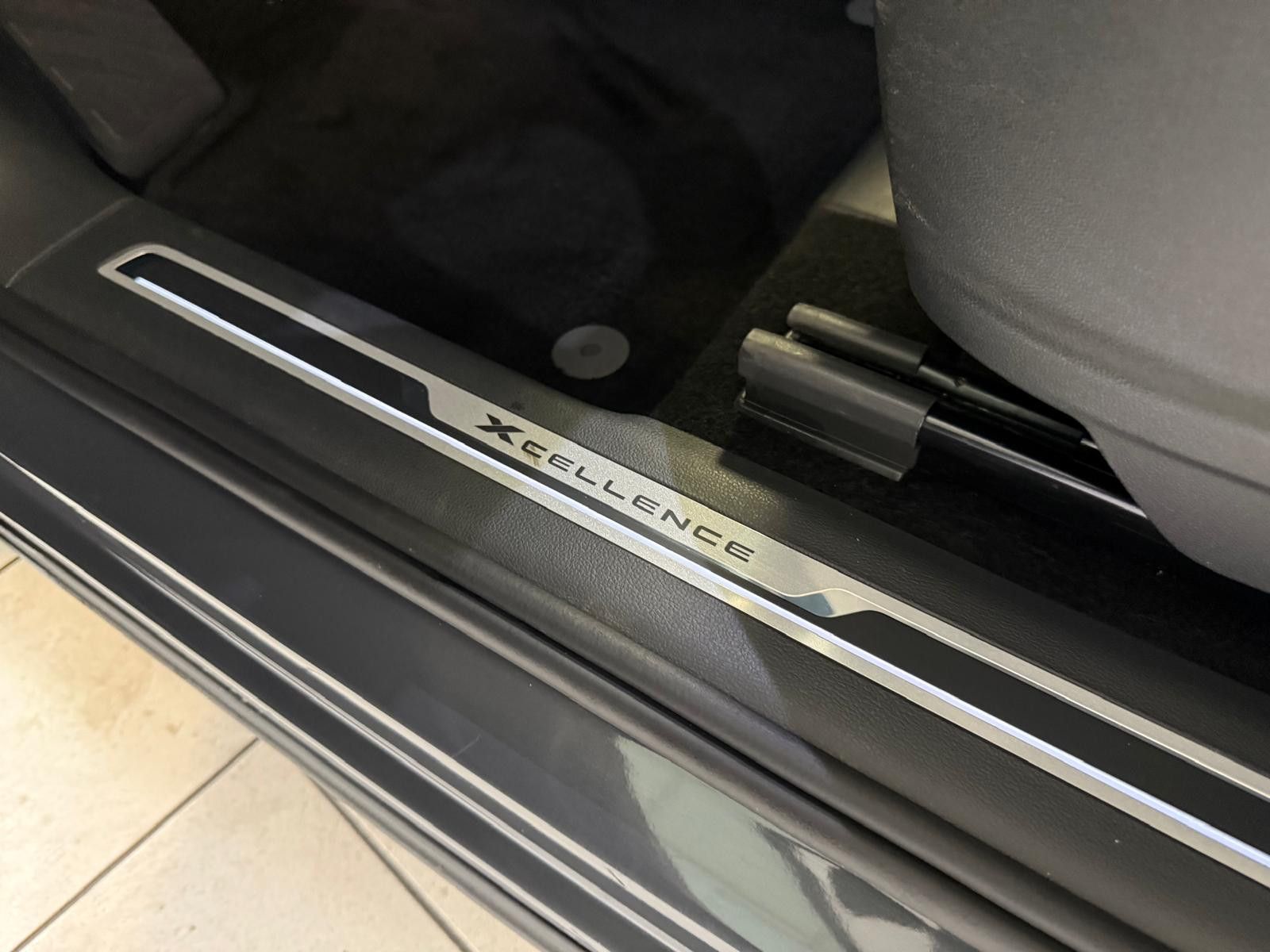 Fahrzeugabbildung SEAT Tarraco Xcellence/ LED/AHK/NAVI/CARPLAY