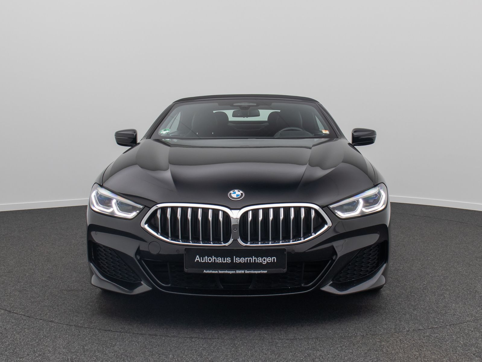 Fahrzeugabbildung BMW 840d xD M Sport B&W Display Key Laser HUD Kamera