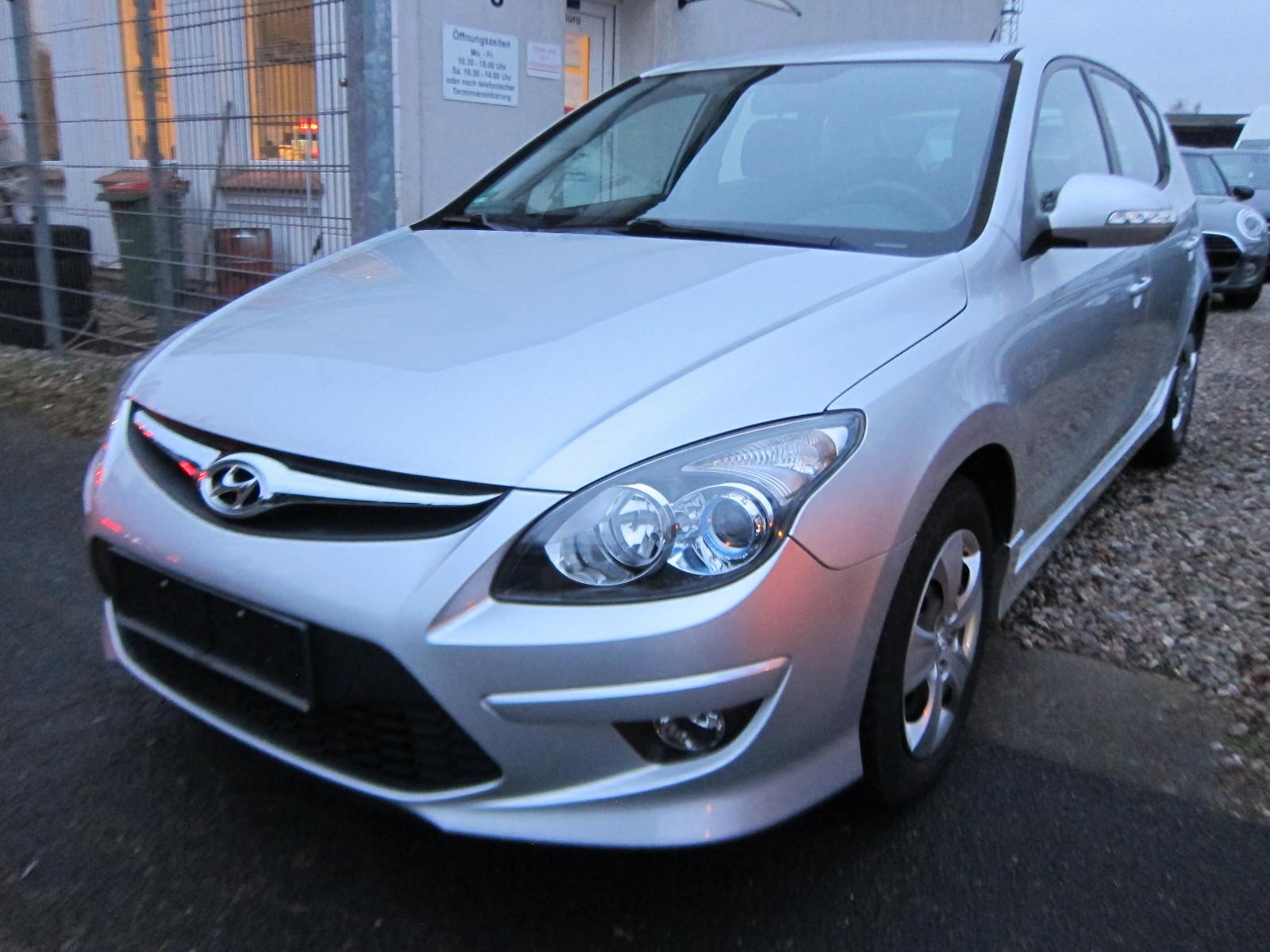 Hyundai i30 Classic-Klima-Sitzhzg.-1.Hd nur 29761 KM