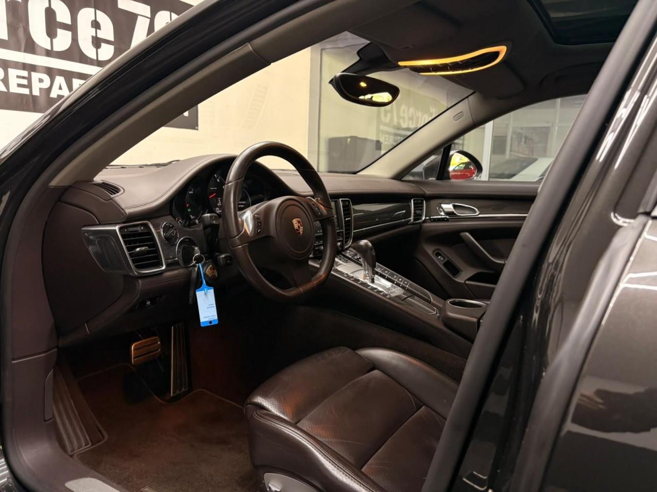 PORSCHE PANAMERA 3.6 V6 299 ch 4X4 BVA - TOIT PANORAMIQUE - SUSPENSION PNEUMATIQUE - CAMERA DE RECUL