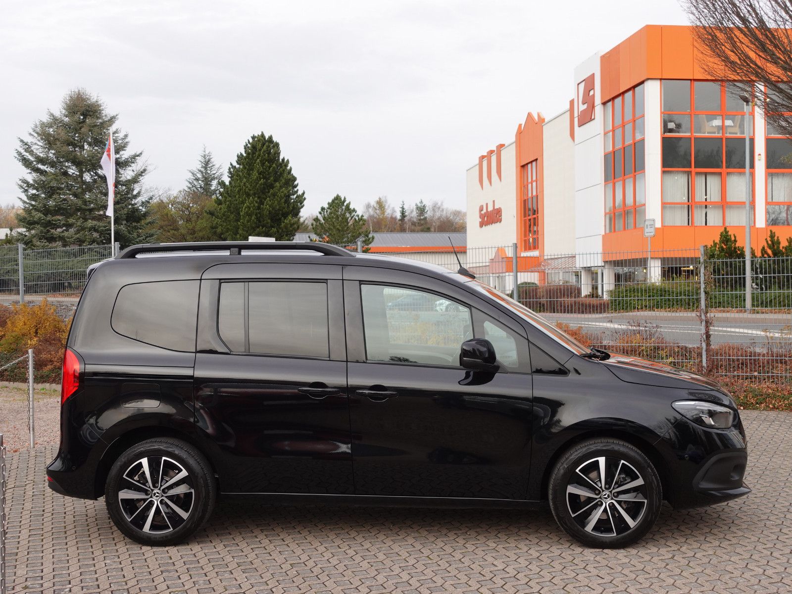 Fahrzeugabbildung Mercedes-Benz T 180 Aut. Progressive AHK MBUX Kamera Premium