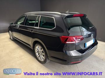 Volkswagen Passat - 2