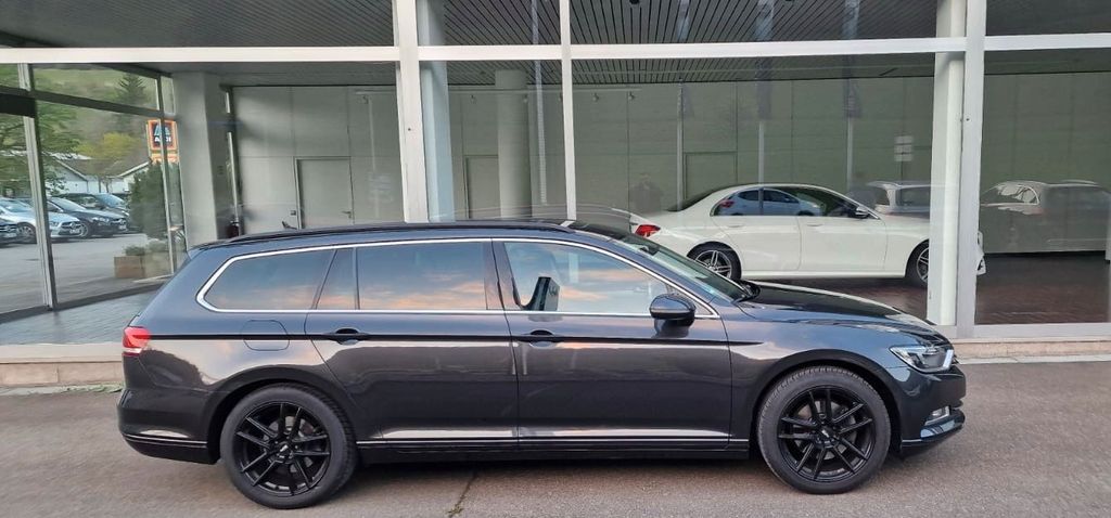 Image of Volkswagen Passat Variant