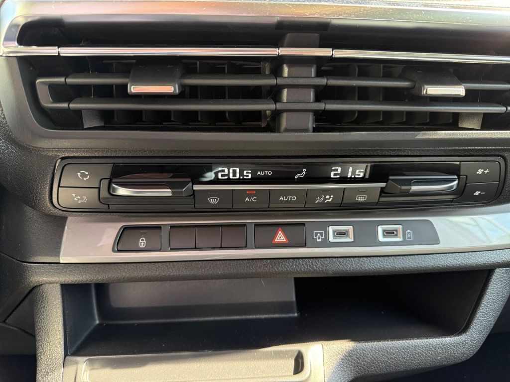 Fahrzeugabbildung Citroën Spacetourer Holidays Diesel 180 Autm.