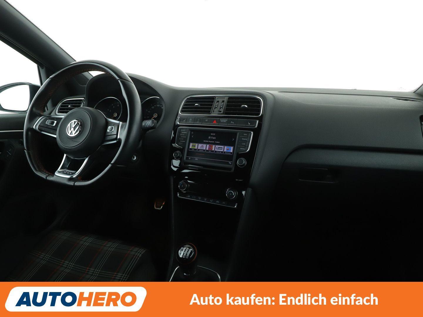 Volkswagen Polo 1.8 TSI GTI  BMT *NAVI*LED*TEMPO*PDC*SHZ*
