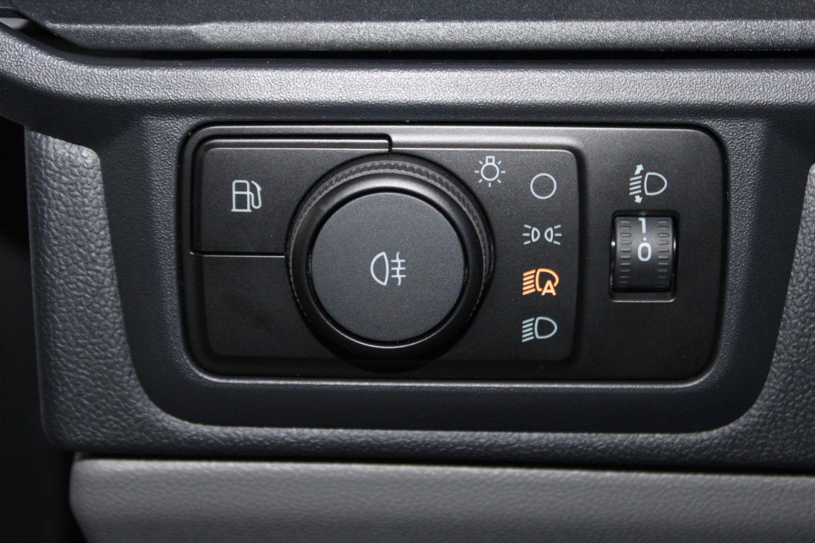 Fahrzeugabbildung Ford Transit Custom TREND PHEV L1 LED NAVI Technolog