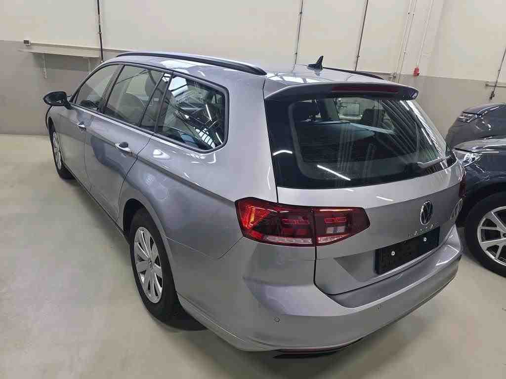 Volkswagen Passat Variant - Bild 6
