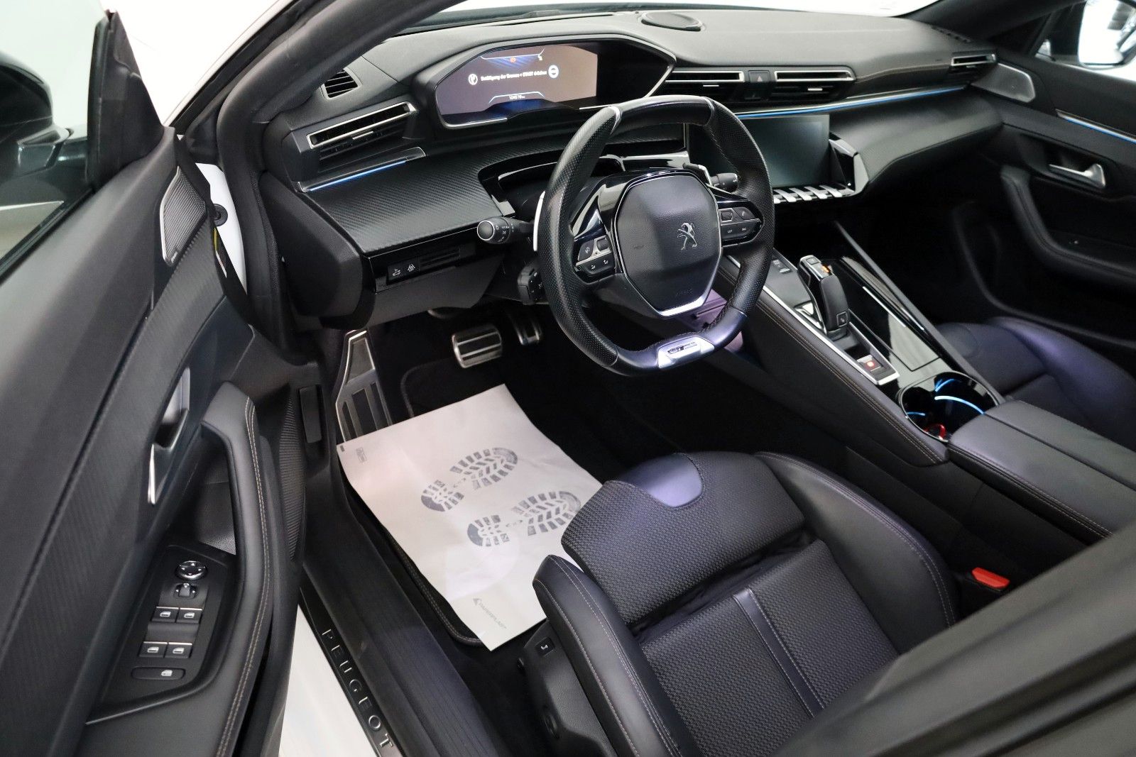 Fahrzeugabbildung Peugeot 508 SW GT Line T.Leder,Navi,LED,Focal,360°,ACC